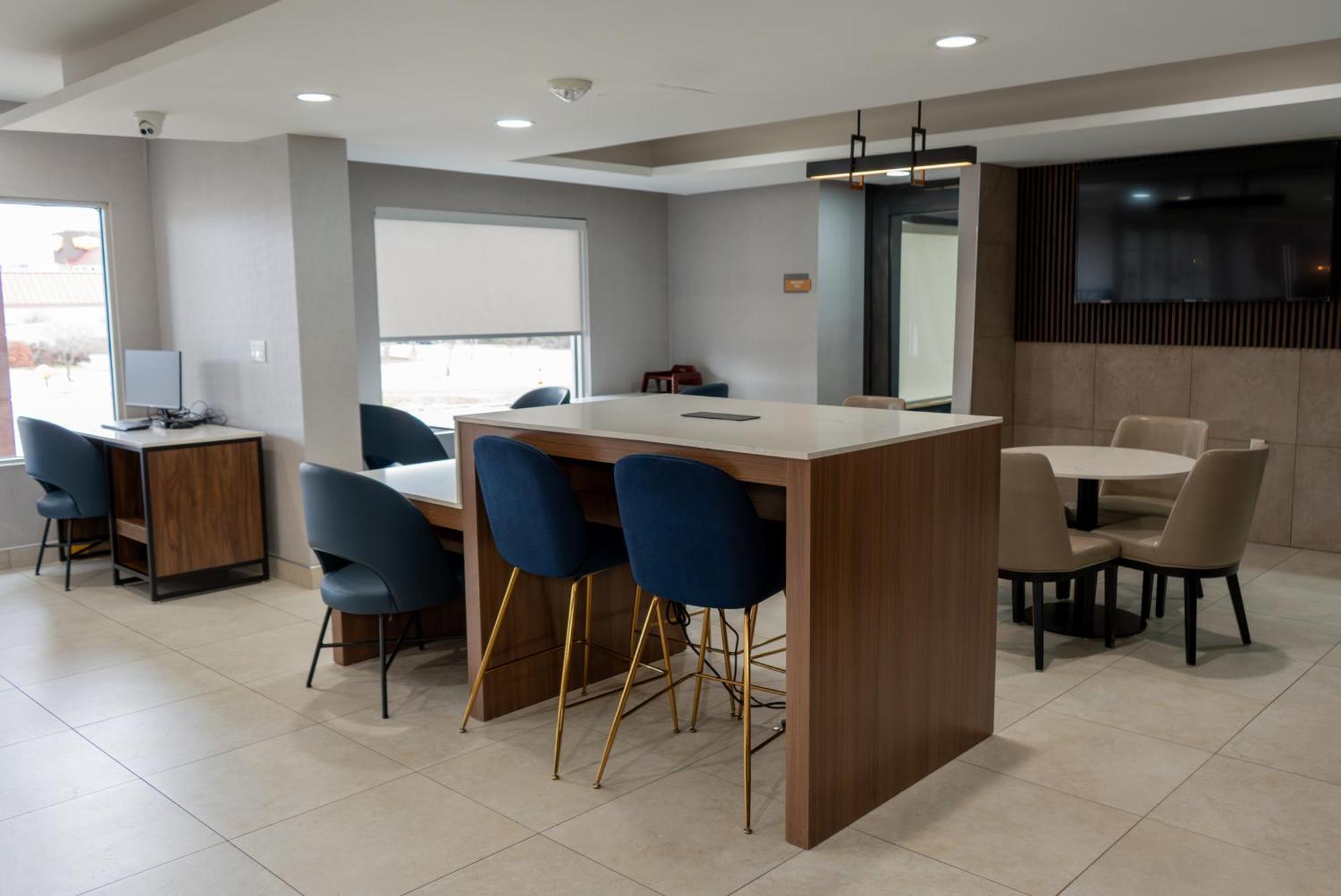 La Quinta By Wyndham Dallas 3*