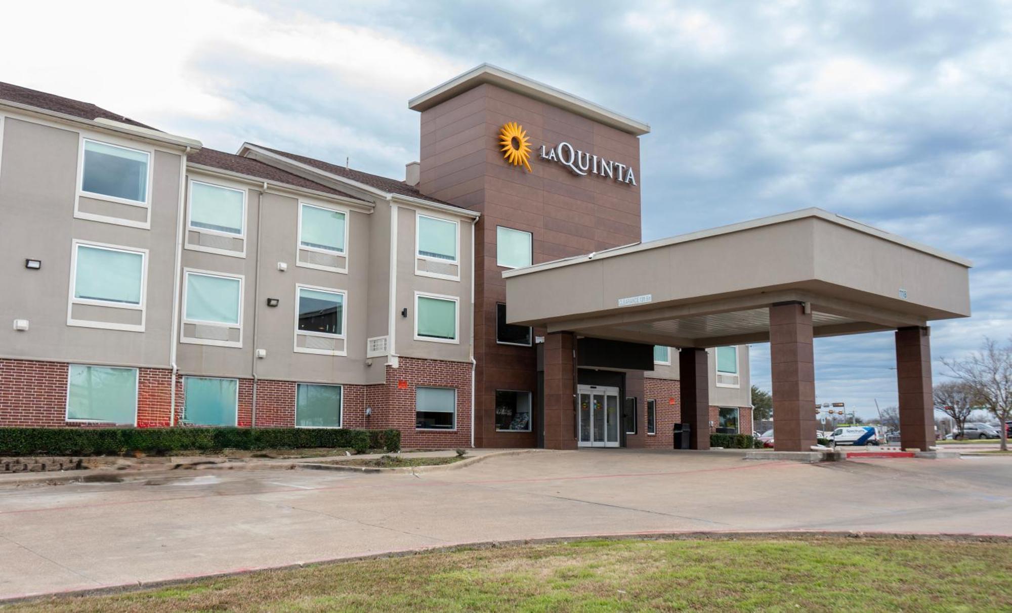 Hotel La Quinta By Wyndham Dallas
