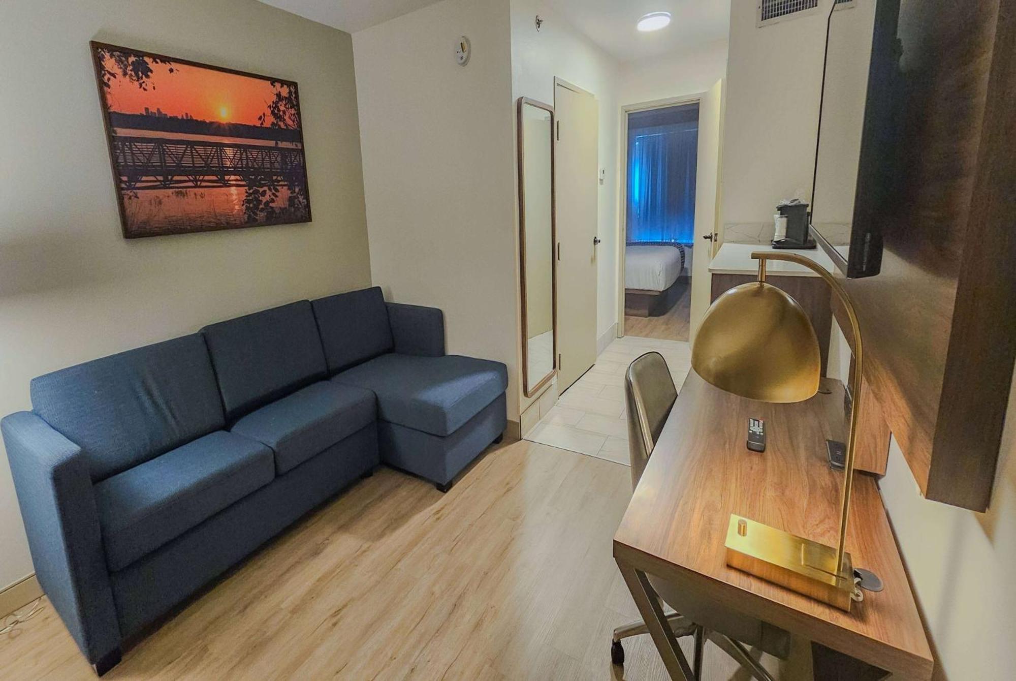 La Quinta By Wyndham Dallas Hotel 3*