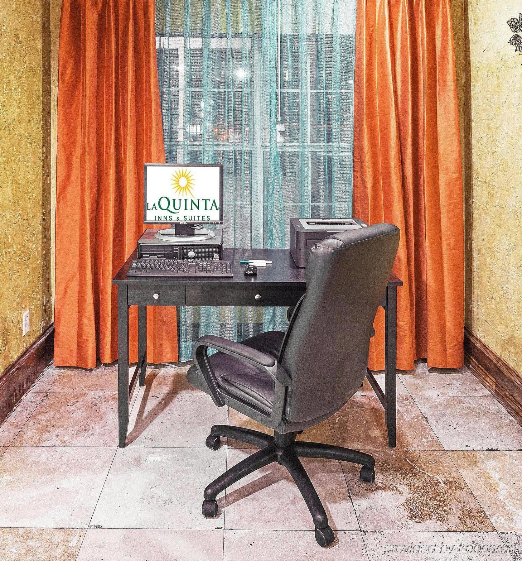 La Quinta By Wyndham Dallas Hotel Mesquite